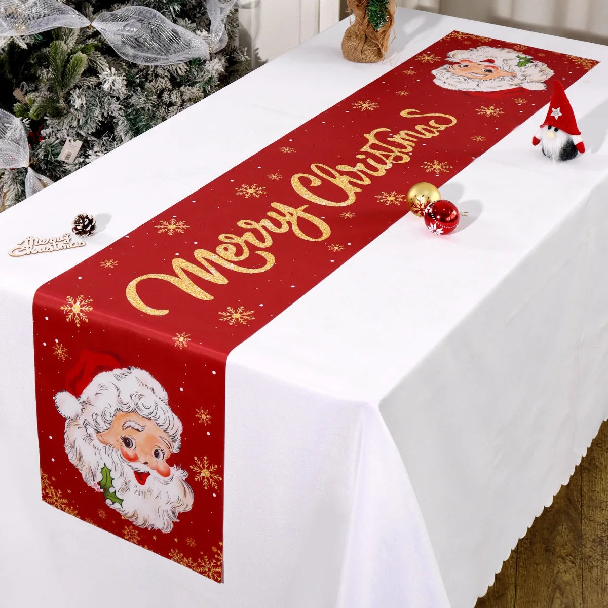 table noël chemin rouge blanche doré père noël flocons merry christmas festive