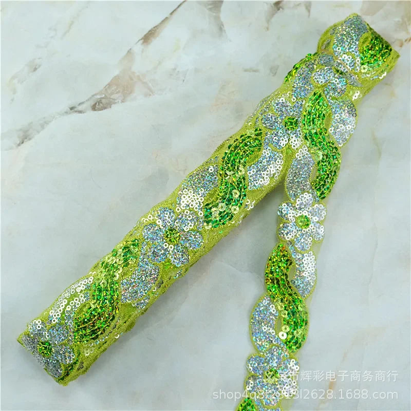 ruban décoratif dentelle sequins fleurs 4cm bleu vert rouge rose or argent partie