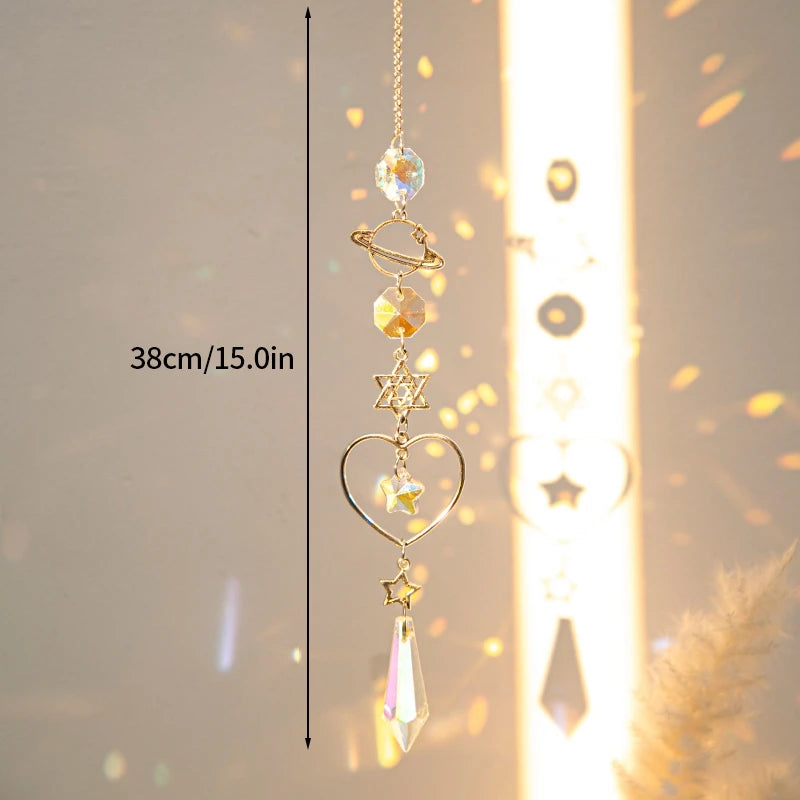 bijoux pendentifs cristal arc ciel boho chic or transparent vintage étoiles lunes motifs géométriques