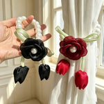 accessoires fenetre fleurs tulipes roses violet blanc bleu rose clips decoratif romantique