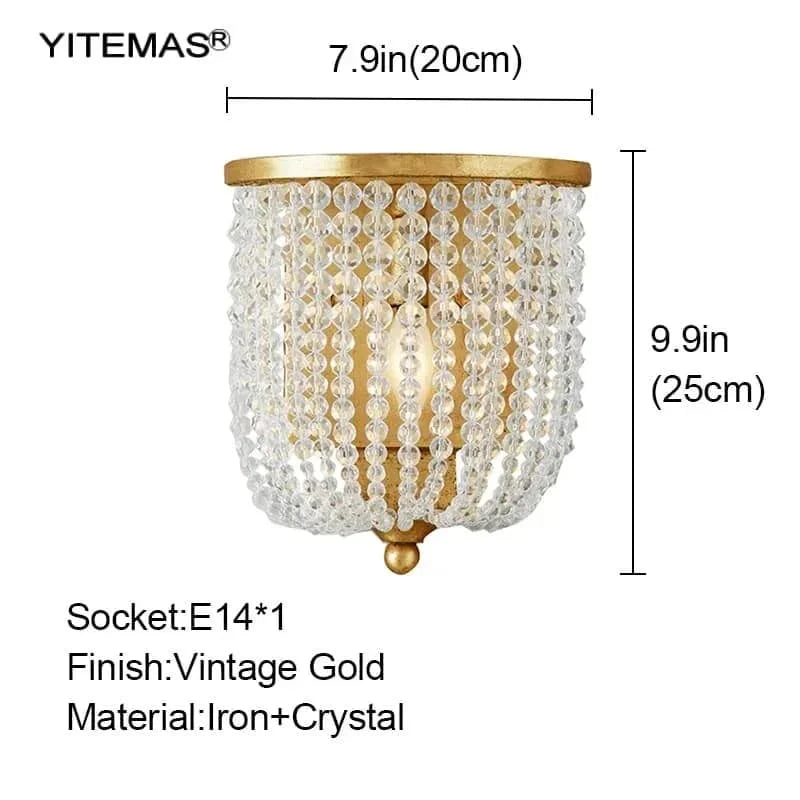 suspension lumineuse cristal dorée élégante classique brillants transparents chambre salon
