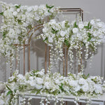 guirlande florale artificielle fleurs clochettes roses feuilles vertes décoration élégante intérieure classique événement anniversaire