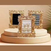 cadre photo vintage boîte bijoux velours rouge vert ornement floral bijoux rangement élégant vintage