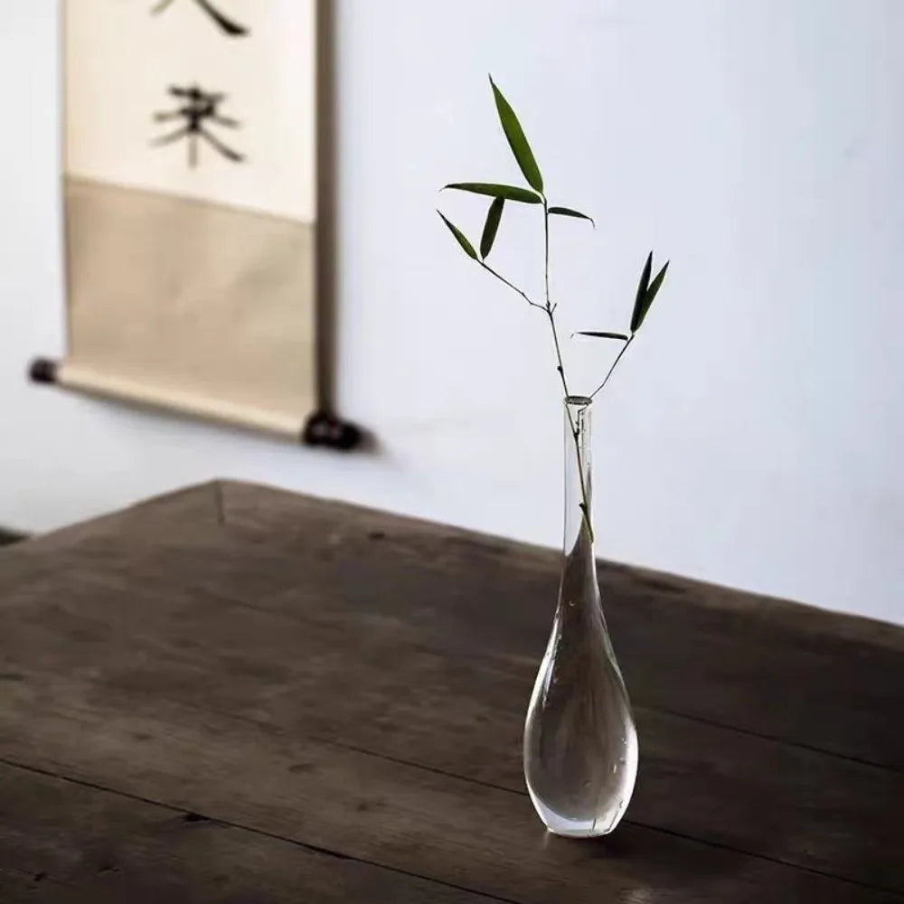 vase verre transparent minimaliste japonais fleurs branches feuilles