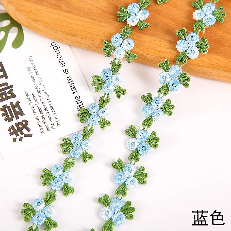 ruban decoratif brode fleurs feuilles 2cm largeur vert rose bleu orange mariage decoration ecologique