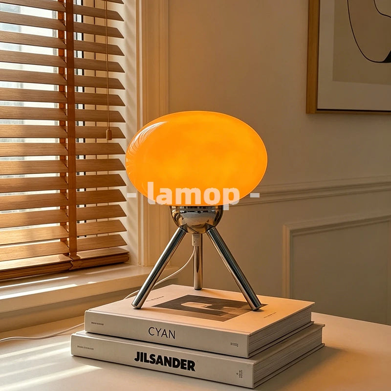 lampe table moderne trépied orange verre opaque ampoules led flux lumineux doux certification rohs