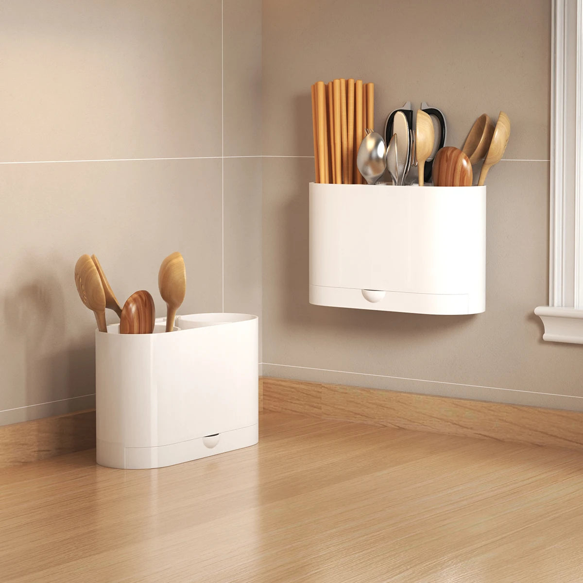 rangement moderne porte couverts mural adhésif noir blanc pratique cuisine ustensiles organisation minimaliste