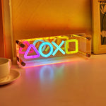 lampe néon violet bleu verte jaune moderne symboles jeu clips métalliques câble usb alimentation