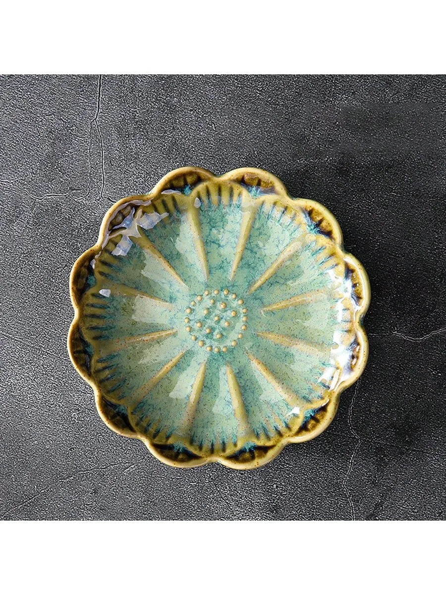 assiettes bijoux rose bleu vert rayures concentriques bordure dorée moderne élégantes rangement exposition