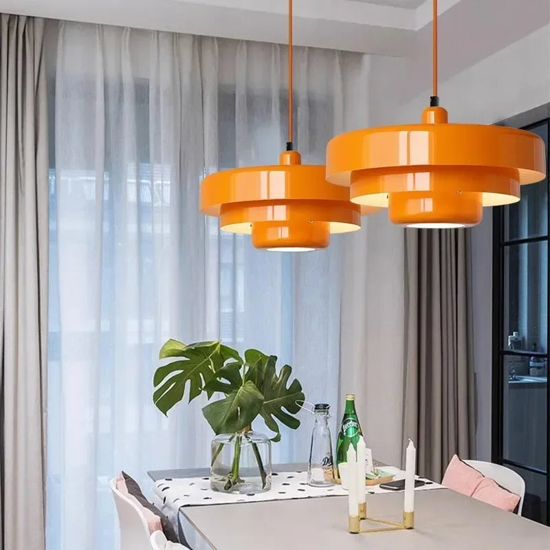 suspension lumineuse moderne minimaliste blanc orange vert câble suspendu flux lumineux 249 2000 luminaire