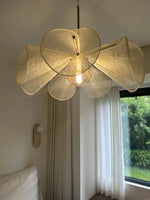 suspension lumineuse pétale fleur blanc translucide moderne chambre salon led 2000 82000lm