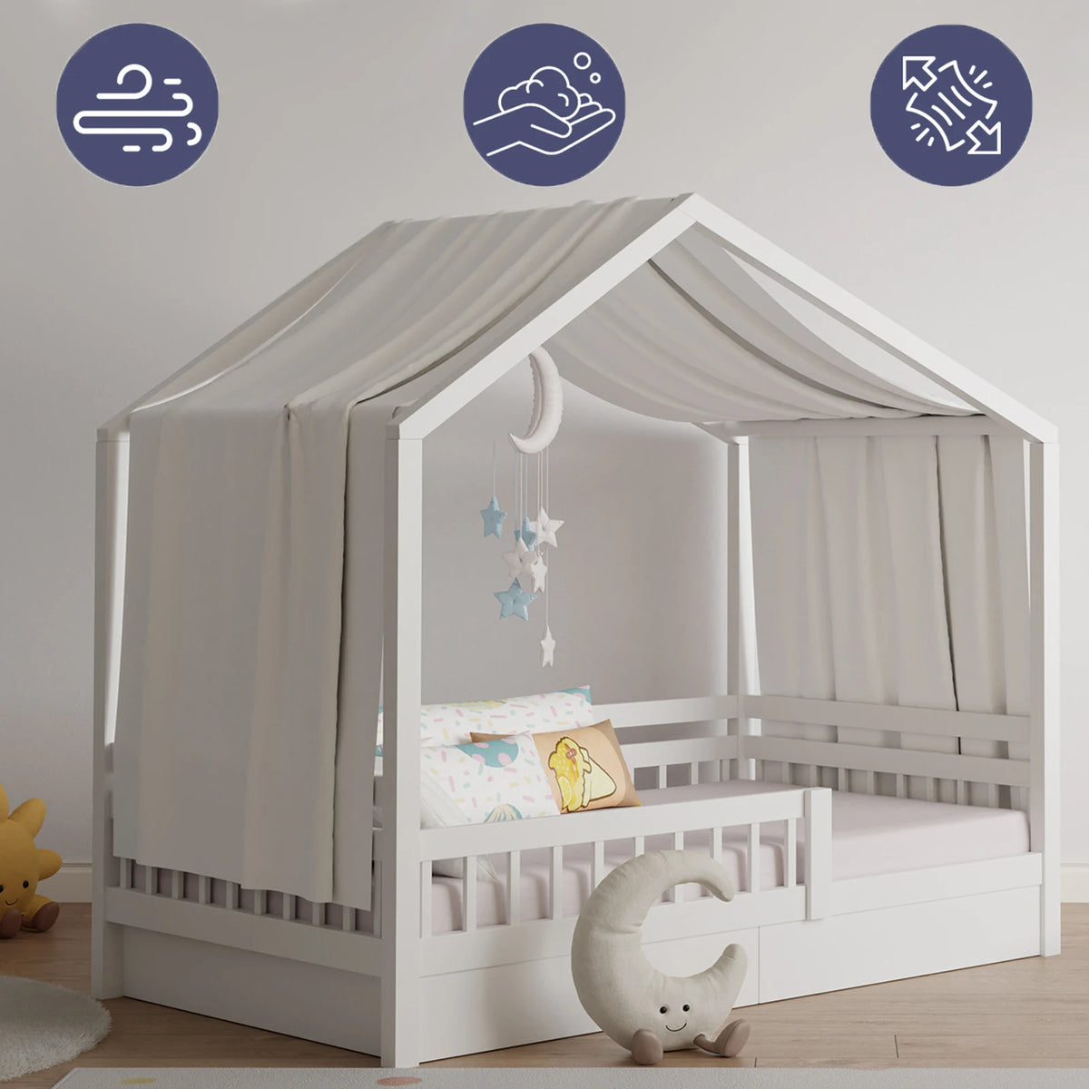 lit cabane enfant blanc moderne minimaliste coussins rideaux latéraux tapis