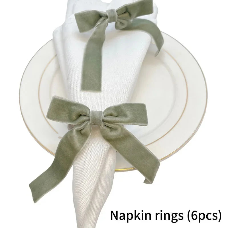 anneaux serviette forme nœud papillon blanc vert rouge bleu satin velours adhésif classique élégant