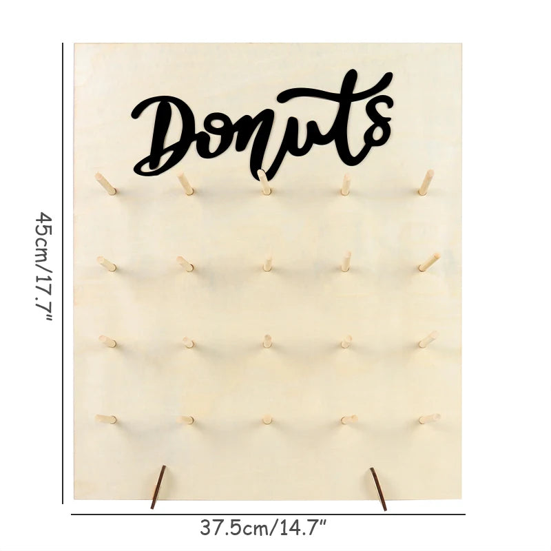 présentoir donuts bois rustique décoration mariage anniversaire événementiel hexagonal rectangulaire decorations multicolore vermicelles marshmallows
