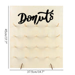 présentoir donuts bois rustique décoration mariage anniversaire événementiel hexagonal rectangulaire decorations multicolore vermicelles marshmallows