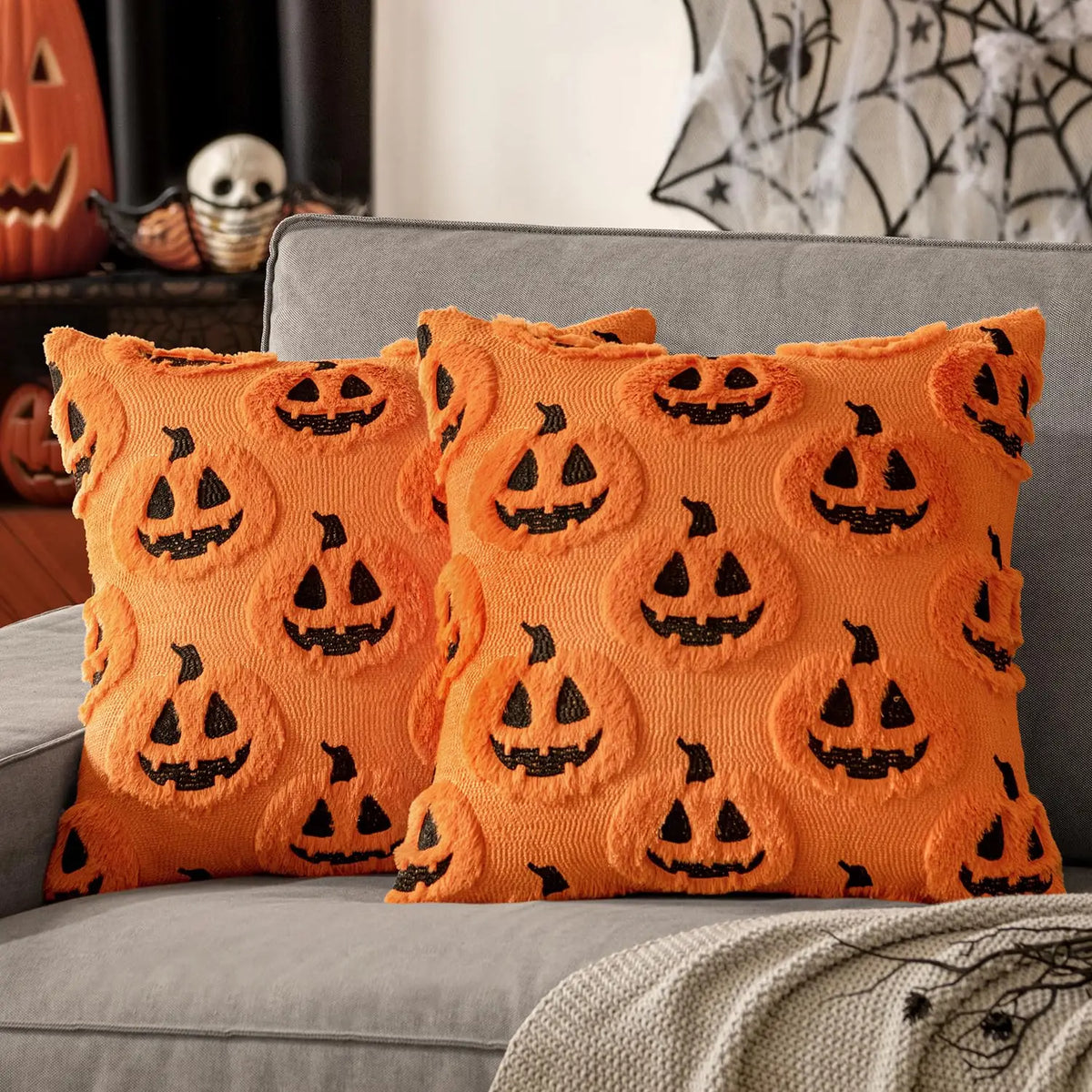 citrouilles noires halloween coussin housse orange fluffy faux duvet zippée soft deco
