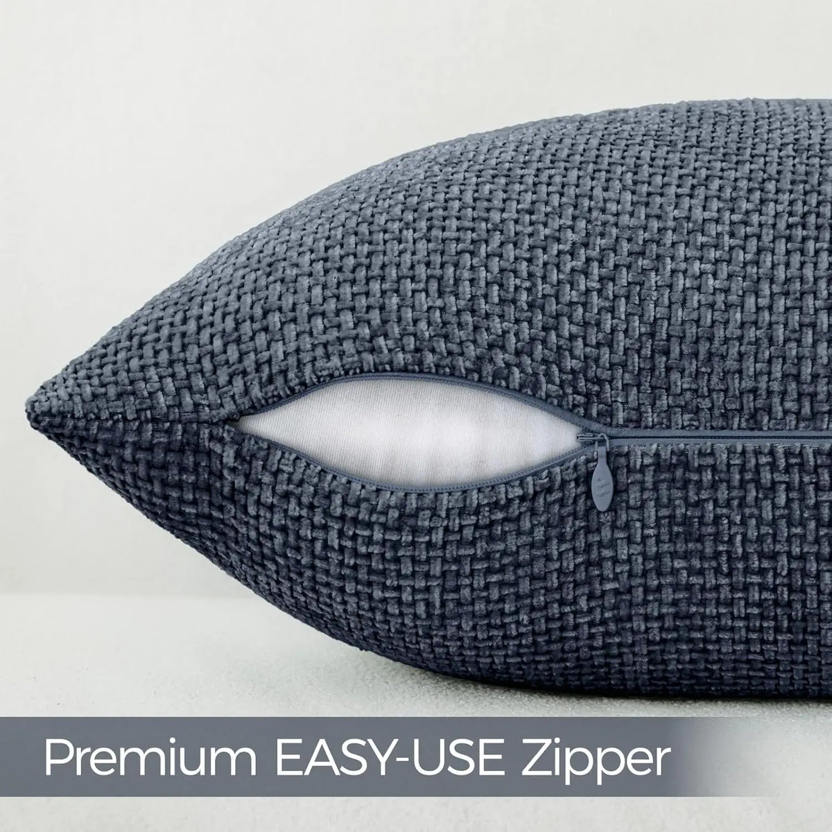 housse coussin carré bleu marine chenille polyester moderne zip blanc