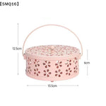 boîte bobines moustiques boîte aromathérapie bleu clair rose pâle moderne perforations floraux poignée métallique