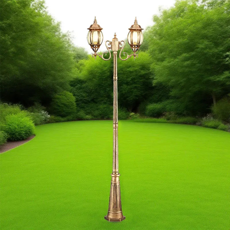 lampadaire vintage doré élégant détails sculptés extérieur ip65 led classiqueextérieur