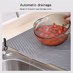 tapis drainage silicone gris moderne rayures horizontales anti dérapant rapide drying mat vaisselle organisateur