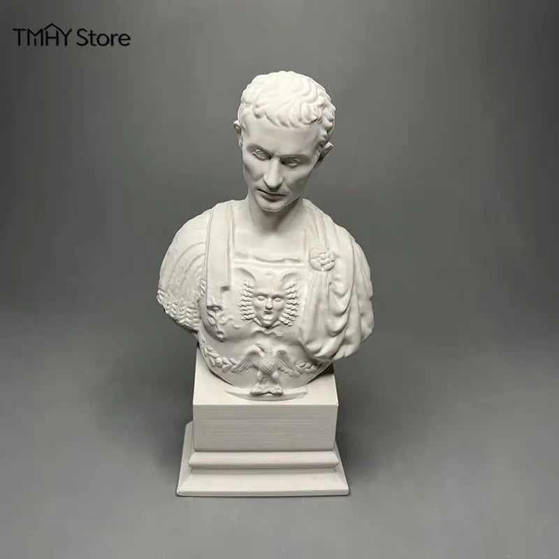 statue blanche buste romain armure antique ciment socle multiple décoration intérieure classique européen