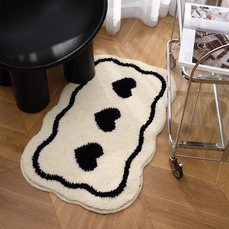 tapis salle bain moderne microfibre coeurs relief noir crème décoration antidérapant