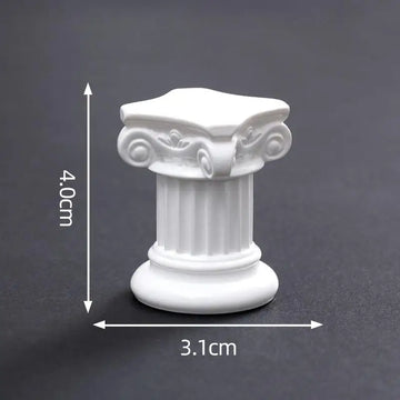 supports décoratifs colonnes grecques blanc rose motifs floraux cannelures grec antique intérieur decoration