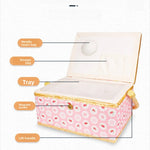 boîte couture rose clair rangement couture tissu imprimé poignée bois sac aiguilles européen doré