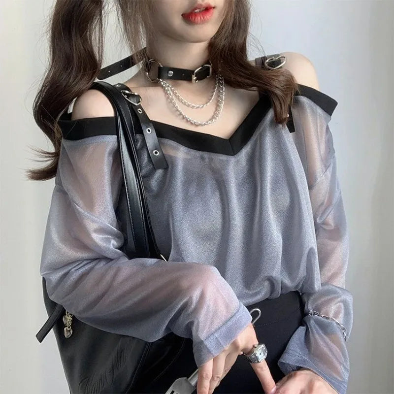 Haut gris translucide femmes bandes noires moderne cou fendu printemps été polyesters transparent