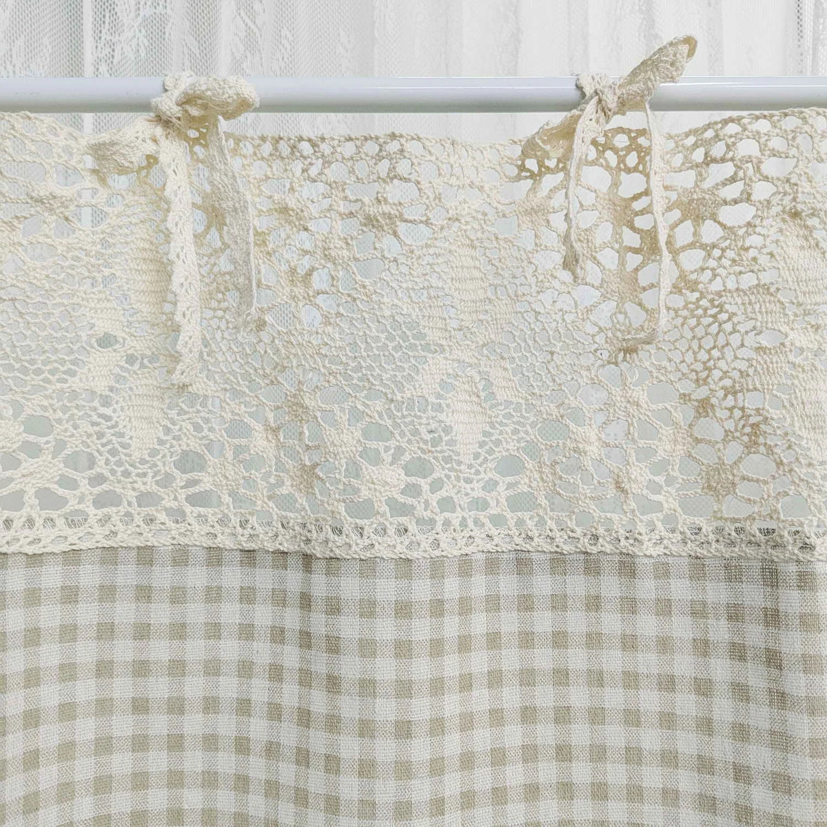 rideau fenêtre maison opacité beige gris carreaux dentelle vintage rustique