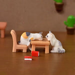 figurines chats différents motifs yeux blancs décor maison terrarium miniature réaliste Podscape ornement jardin