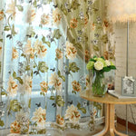 rideaux voilés motifs floraux tissu texturé translucides décoratifs romantiques fleurs feuilles
