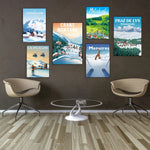 Cette image présente une collection d'affiches de voyages avec des illustrations de scènes de paysages montagneux enneigés, de stations de ski et de stations balnéaires, offrant une ambiance conviviale et un esprit d'exploration dans un salon moderne.