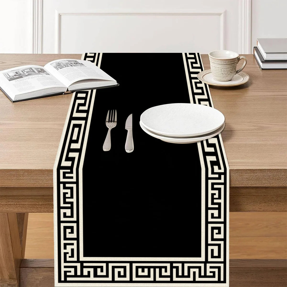 table table noire blanche motif grec décoration festive mariage printemps été