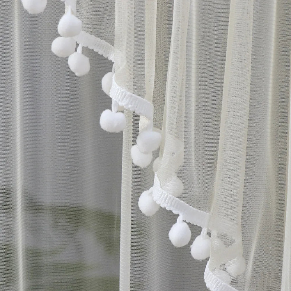 rideau porte décoration dentelle pompons auto adhésif blanc beige violet vertclair
