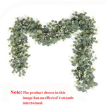 guirlande eucalyptus feuilles fleurs blanches deco mariage exterieur vert blanc boheme rustic