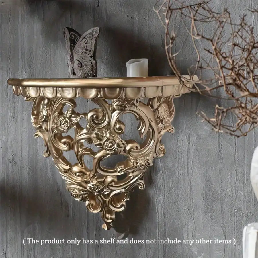 étagère murale baroque résine dorée blanc motifs floraux sculptés plante verte pot marron statuette