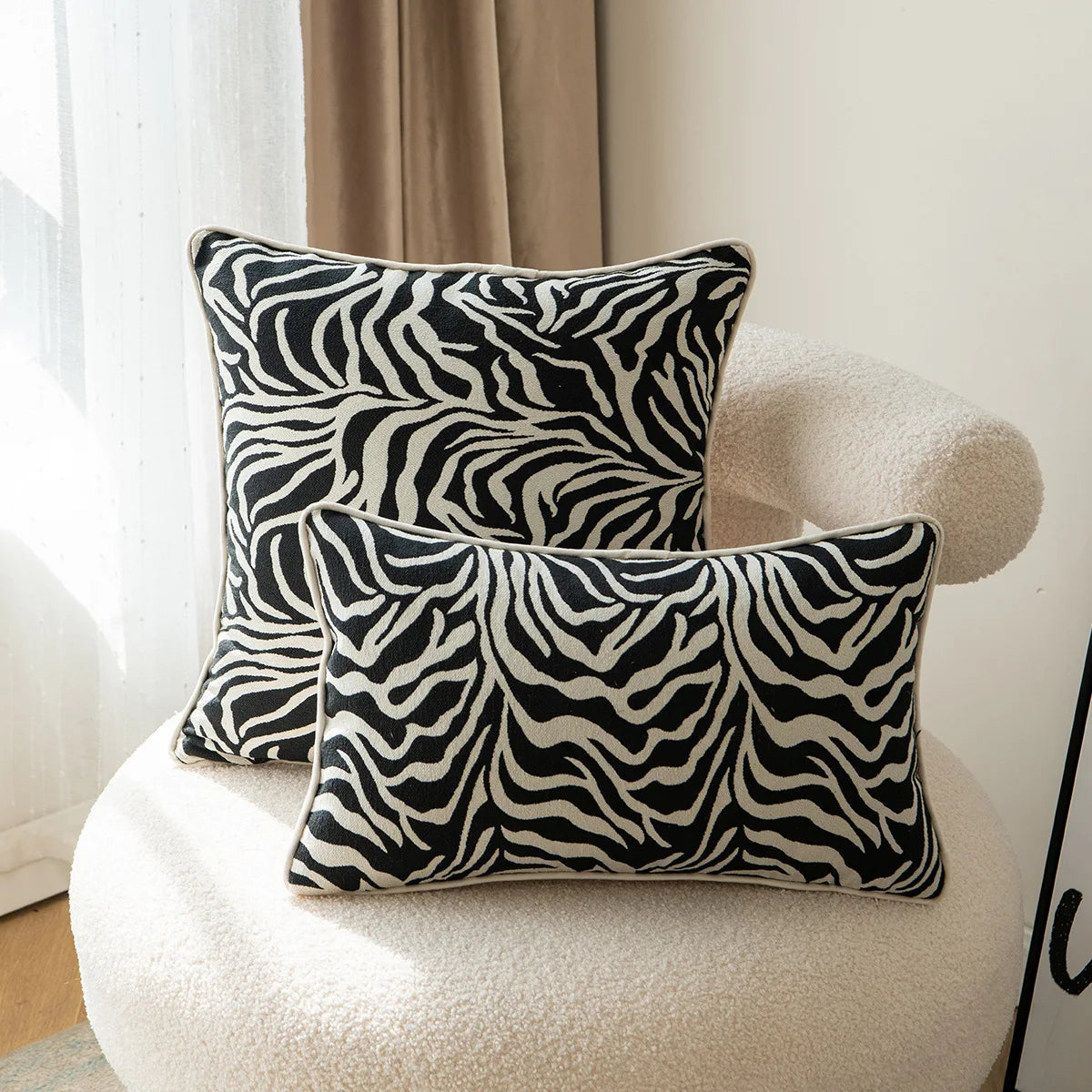 taies d'oreiller jacquard zèbres noires blanches moderne 100 polyester 50x50cm 45x45cm 30x50cm zipper decoration