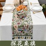 tableau decoratif boheme pompons motifs floraux table restaurant halloween noel