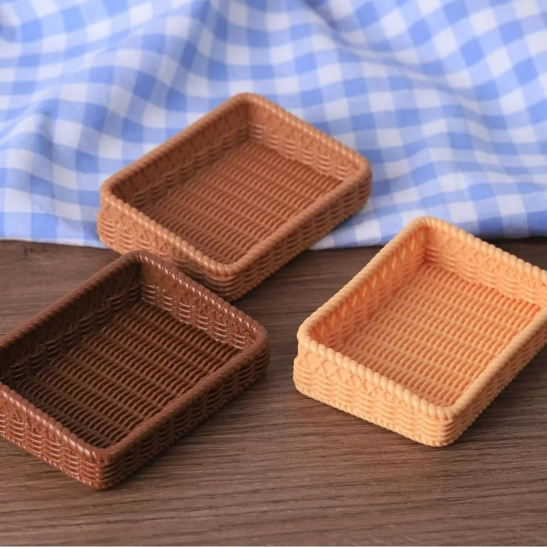 paniers tissés resine marron clair marron foncé orange clair traditionnels accessoires deco artisanat ornement