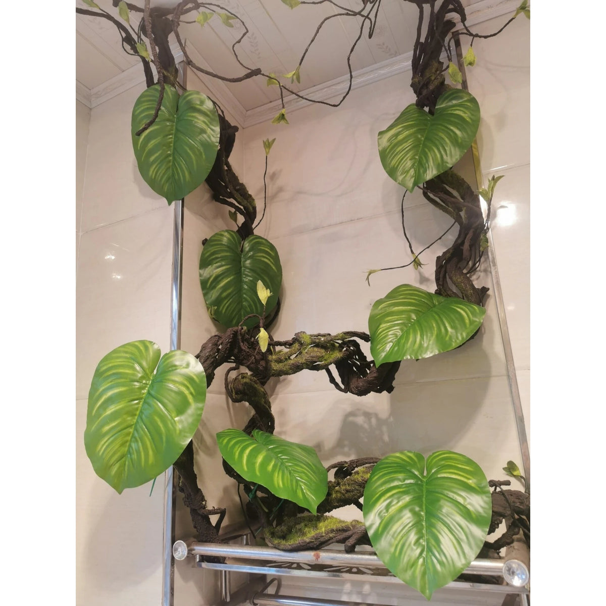 plante artificielle feuilles vertes naturelles intérieure extérieure décoration accrochée grandes feuilles veinées arrangement vert