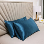 taies oreiller satin soie bleu marine rose noir contemporain opaques adhésives bébé maternité 51x76cm