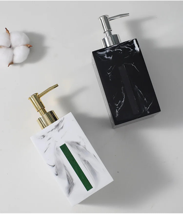 distributeur savon liquide céramique marbre blanc noir vert moderne salle bain parfum fleurs séchées