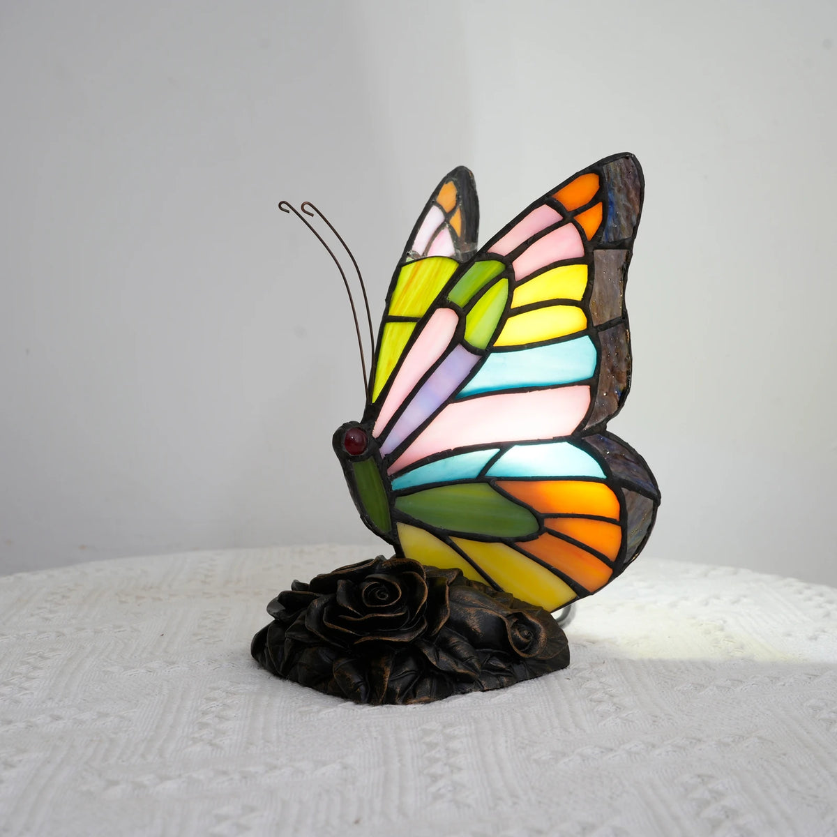 lampe poser tiffany multicolore papillon floral base opaque moderne chambre maison