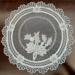 nappe dentelle fleur motif floral table translucent classique vintage pâques décoration européenne pastorale