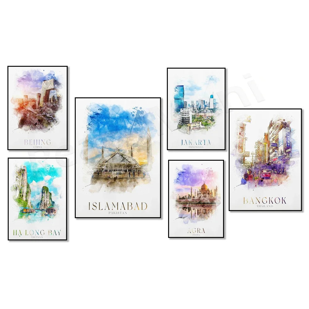 Cette image propose une série d'affiches de style aquarelle représentant des paysages urbains emblématiques de différentes destinations, telles que Beijing, Islamabad, Jakarta et Bangkok.