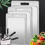 planche découper acier inoxydable texture brossée poignées moderne cuisine qualité alimentaire double face 28cm