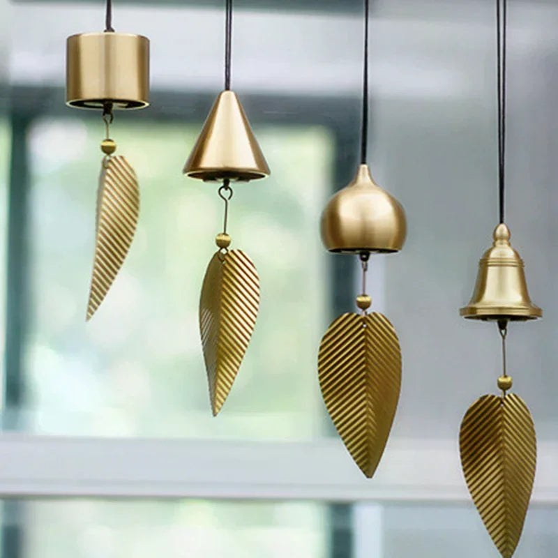 cloches jardin dorées feuilles gravées modernes extérieures suspendues cordelettes