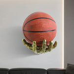 balle basket ball orange noire texture rugueuse moderne support mur rack.storage respectueux environnement