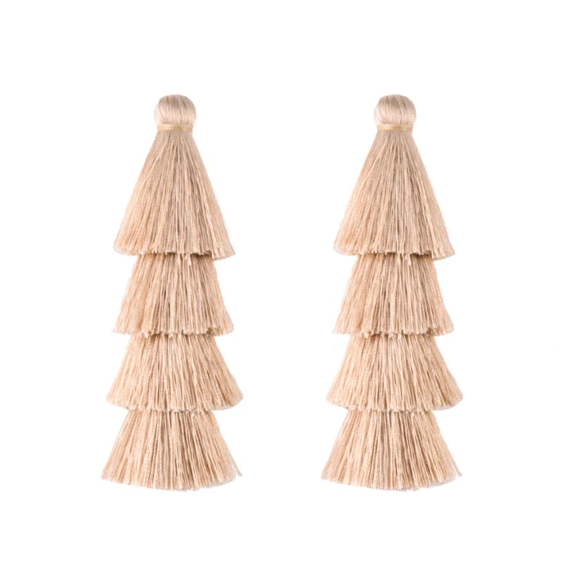 pompons franges polyester décoratifs modernes couleur bleu noir beige rose violet vert jaune blanc